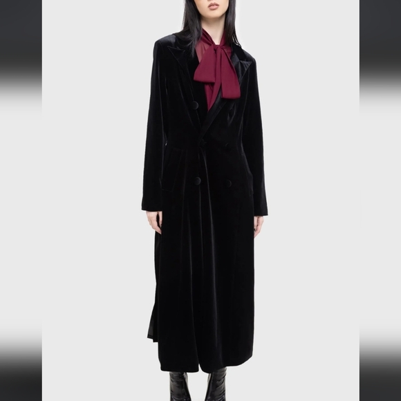 Killstar Long Double-Breasted Velvet Trench Coat - Black - Picture 5 of 9